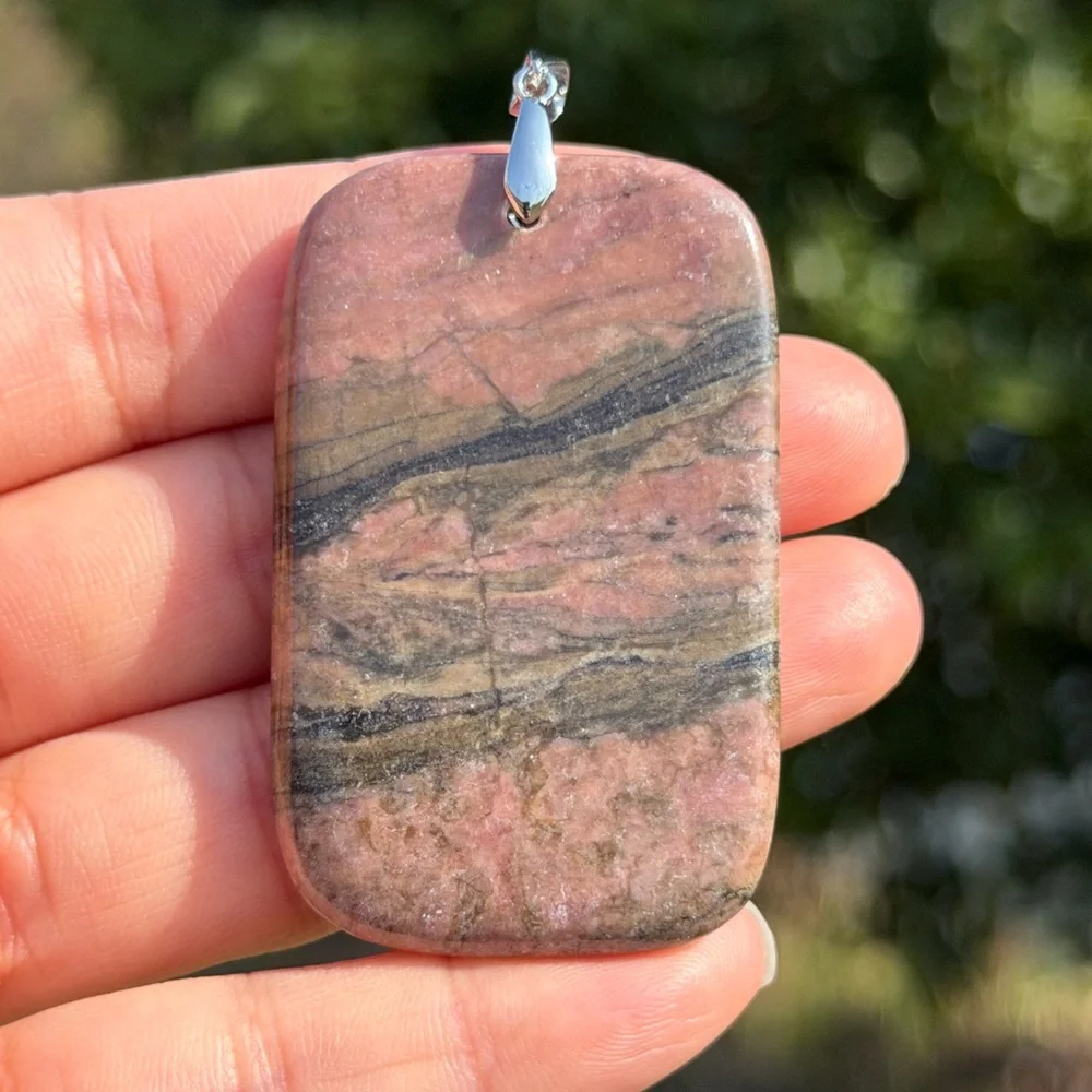 925 silver‎ plated rectangular natural rhodonite pendant 1045